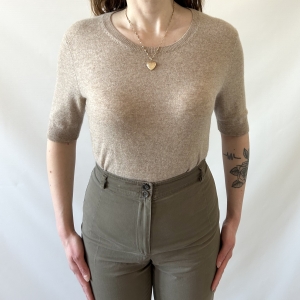 100% kaszmir karmelowy sweter z krótkim rękawem