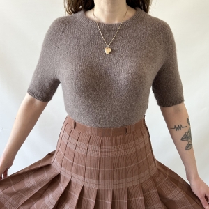 alpaka beżowy sweterek z krótkim rękawem