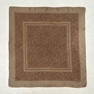 100% jedwab beżowa apaszka BAYRON