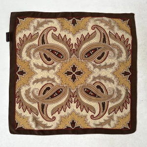 100% jedwab mała brązowa apaszka we wzór paisley